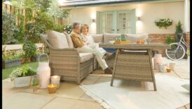 مقاعد الزهرة: الكشف عن سحر أثاث الحدائق